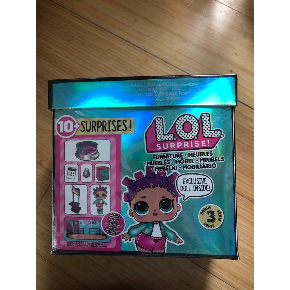 LOL Surprise Roller Rink Furniture Box Playset With 10+ Suprises & Doll NEW